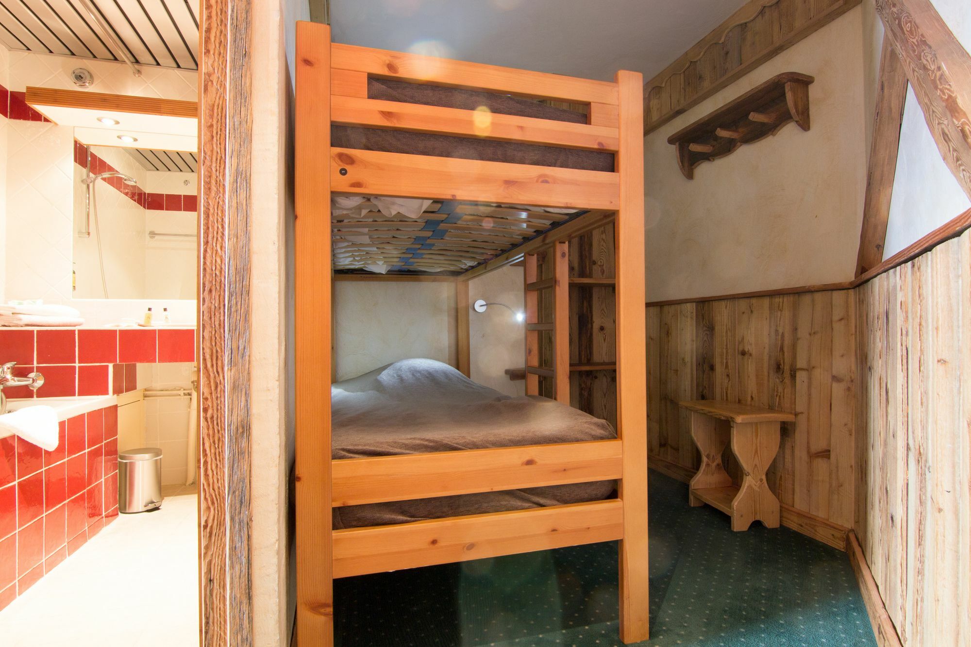 Des 3 Vallées Hotel